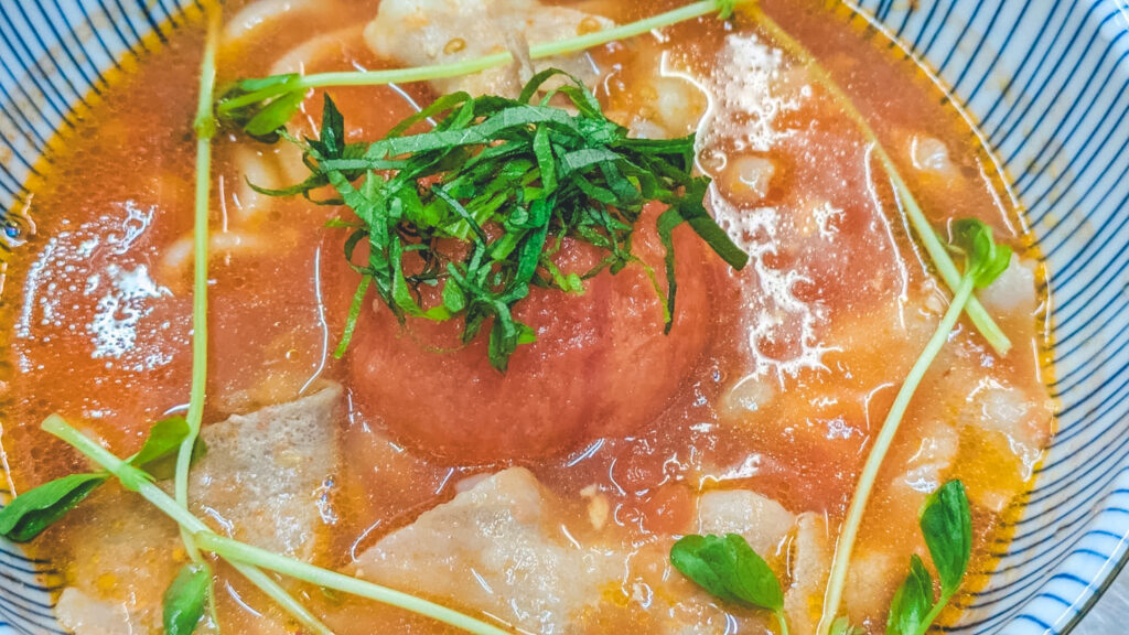 福津麺屋oggi-丸ごとトマトと黒豚のうどん